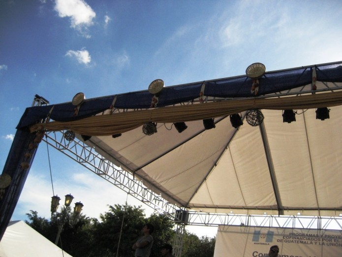 Adornos en el escenario Adornos en el escenario