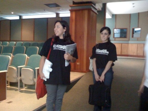 Chicas de Creative Commons