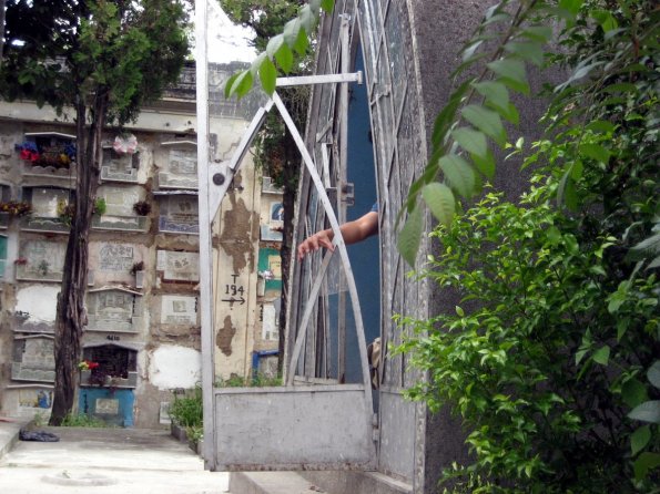 Saliendo de la tumba! :S