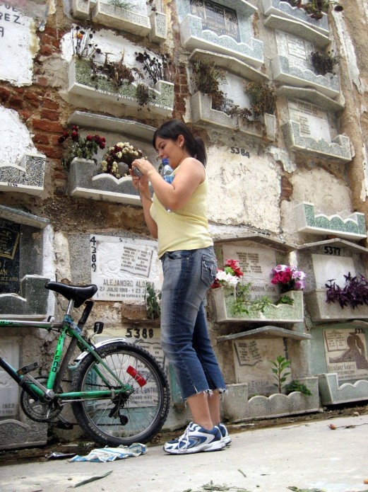 Paola tomando fotos Paola tomando fotos