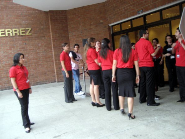 Voluntarios de la UFM 