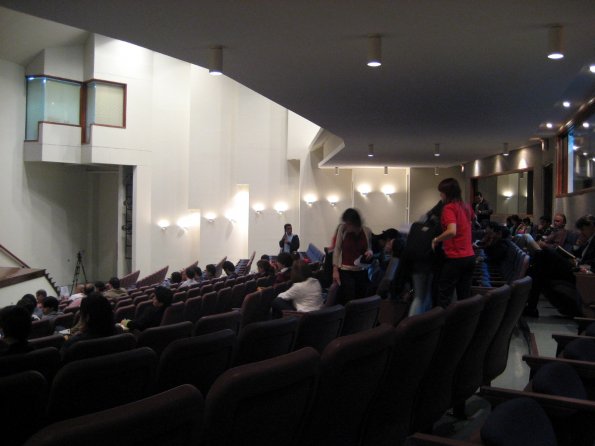 Primeras personas en entrar al Auditorio