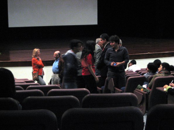 Primeras personas en entrar al Auditorio