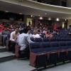Primeros asistentes a la conferencia