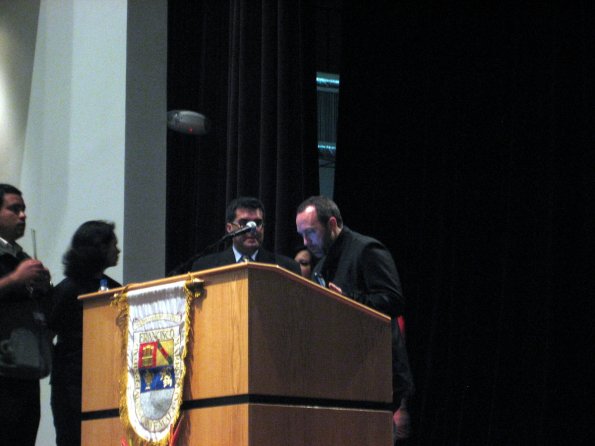 Luis Figueroa y Jimmy Wales