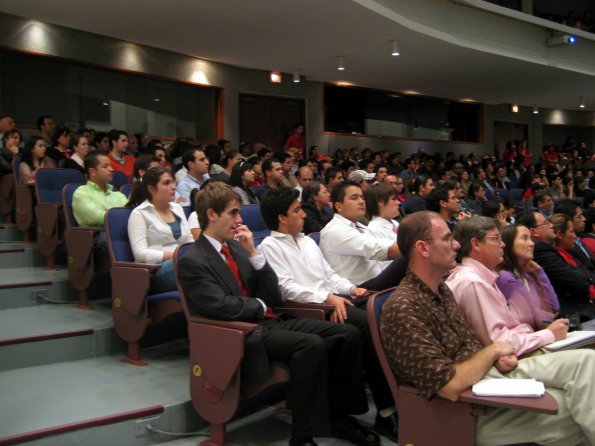 Asistentes a la conferencia