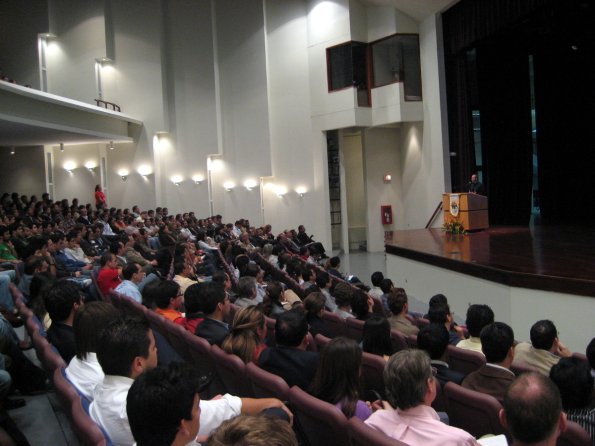 Asistentes a la conferencia