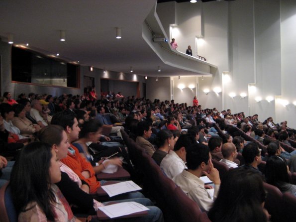 Asistentes a la conferencia