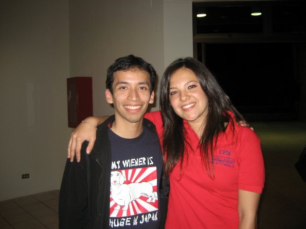 Con Valeria, voluntaria de la UFM