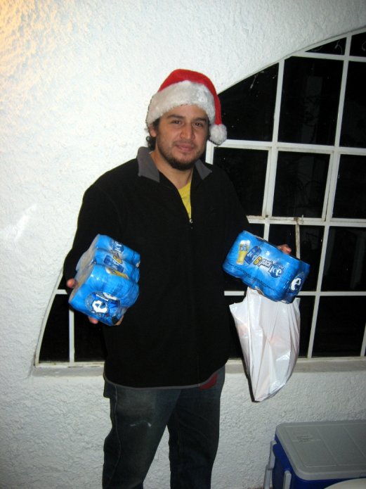 Luis Penados, el de las chelas le dicen Luis Penados, el de las chelas le dicen