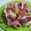 Degustando un plato de fiambre
