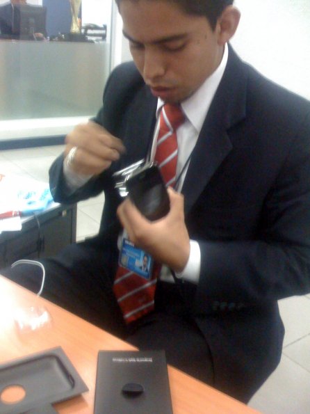 Sacando el contenedor del SIM