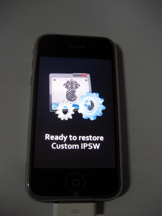 Apple->pwned++ Apple->pwned++