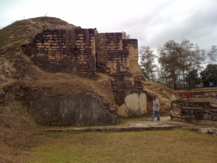 Templo en Iximché