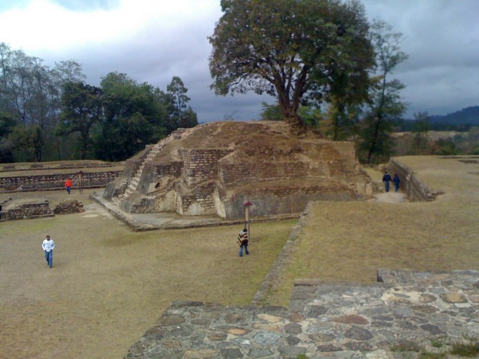 Templo de Iximché Templo de Iximché