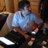 Leo Prieto y su iPhone