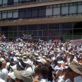 Manifestantes en la Plaza Italia - 2