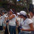 Manifestantes en la Plaza Italia