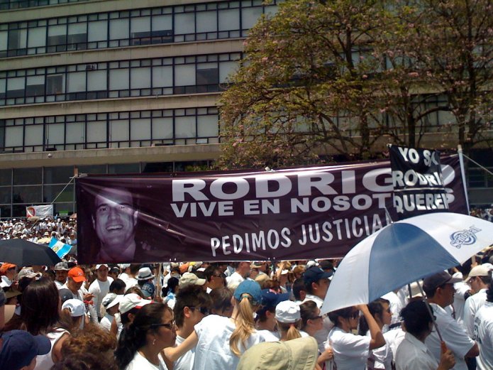'Rodrigo, vive en nosotros' 'Rodrigo, vive en nosotros'