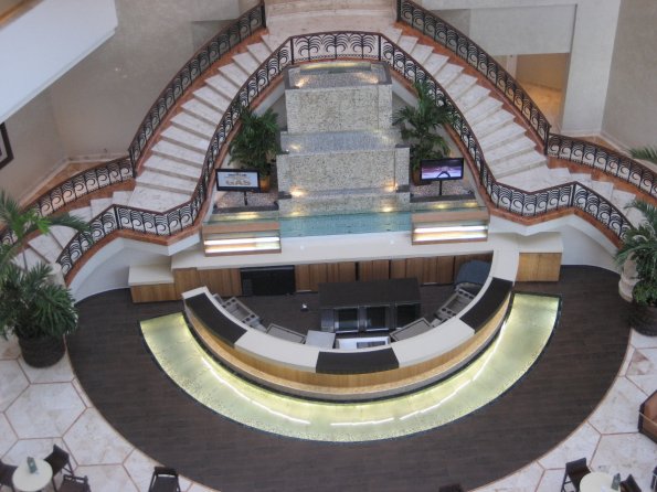 Lobby del Hotel Hilton en CancÃºn