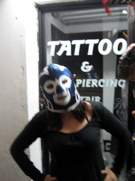 Stephanie haciendo de luchadora 