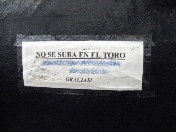 No se suba en el toro