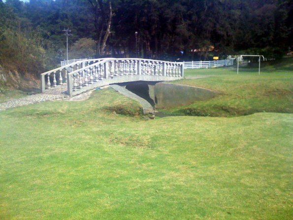 Puente dentro del rancho