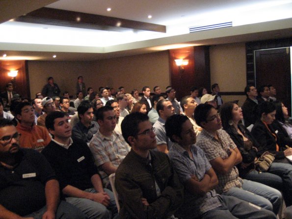 Asistentes a la conferencia