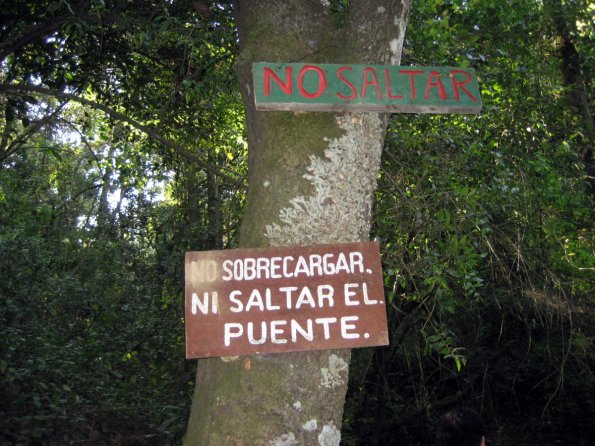 No sbrecargar ni saltar (en) el puente