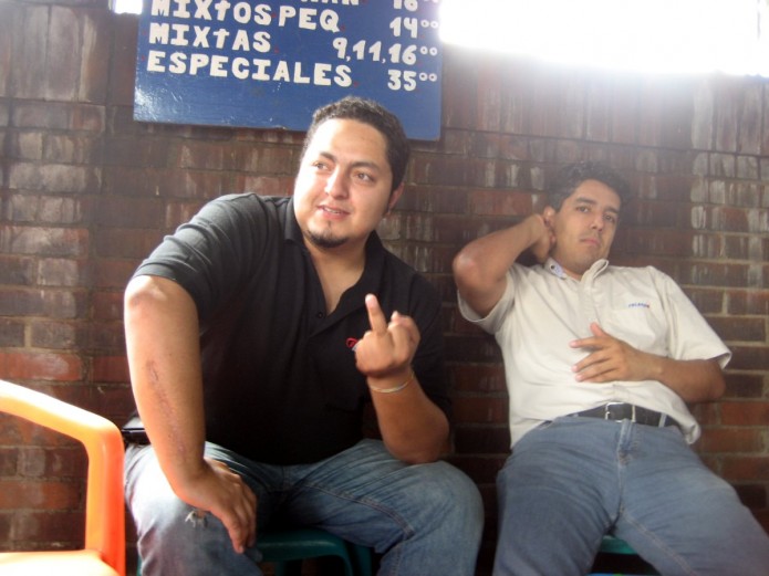 Sirgt saludando a Pena2